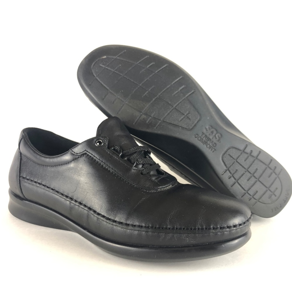 SAS Black Tennis Shoes Narrow Womens Size 8.5 N